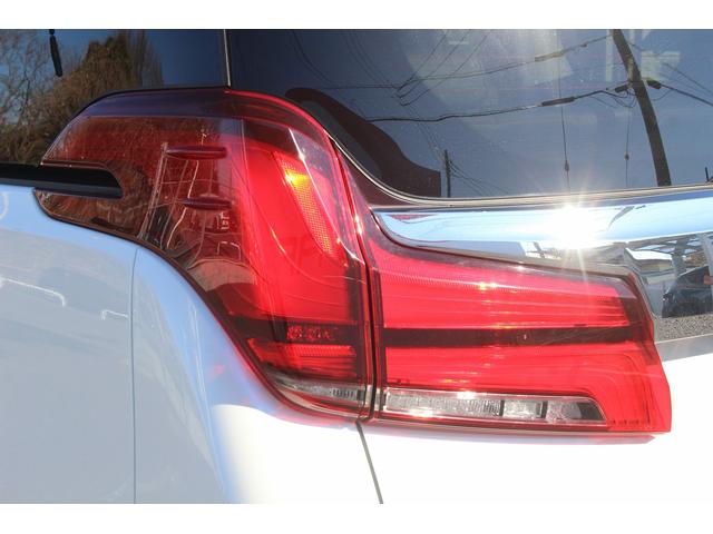 アルファード ２．５Ｓ　Ｃパッケージ　後期型　禁煙車　１２インチフリップダウンモニター　純正１０インチナビ　フルセグ　バックカメラ　両側電動スライド　パワーバックドア　衝突軽減ブレーキ　運転支援システム　ステアリング連動ヘッドランプ（29枚目）