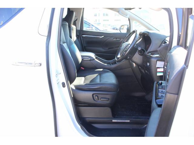 アルファード ２．５Ｓ　Ｃパッケージ　後期型　禁煙車　１２インチフリップダウンモニター　純正１０インチナビ　フルセグ　バックカメラ　両側電動スライド　パワーバックドア　衝突軽減ブレーキ　運転支援システム　ステアリング連動ヘッドランプ（49枚目）