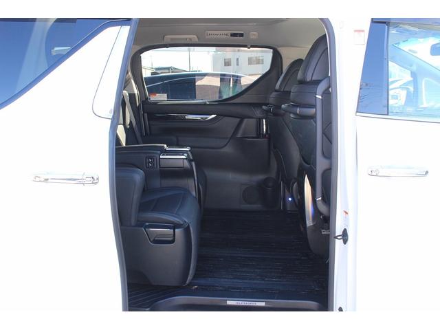 アルファード ２．５Ｓ　Ｃパッケージ　後期型　禁煙車　１２インチフリップダウンモニター　純正１０インチナビ　フルセグ　バックカメラ　両側電動スライド　パワーバックドア　衝突軽減ブレーキ　運転支援システム　ステアリング連動ヘッドランプ（50枚目）