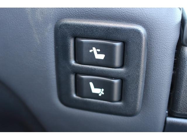 アルファード ２．５Ｓ　Ｃパッケージ　後期型　禁煙車　１２インチフリップダウンモニター　純正１０インチナビ　フルセグ　バックカメラ　両側電動スライド　パワーバックドア　衝突軽減ブレーキ　運転支援システム　ステアリング連動ヘッドランプ（74枚目）