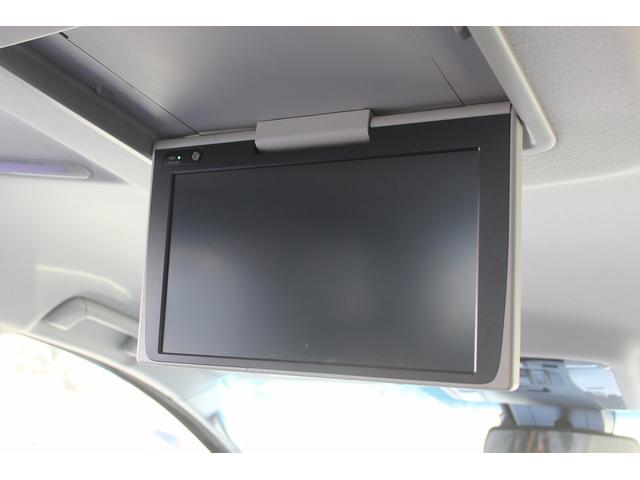 ヴェルファイア ２．５Ｚ　Ｇエディション　後期型　ワンオーナー　禁煙車　純正１０インチナビ　フルセグ　バックカメラ　１３インチフリップダウンモニター　栗革シート　シート＆ステアリングヒーター　シートエアコン　衝突軽減　運転支援　両側電動（7枚目）