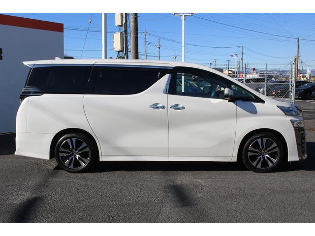 ヴェルファイア ２．５Ｚ　Ｇエディション　後期型　ワンオーナー　禁煙車　純正１０インチナビ　フルセグ　バックカメラ　１３インチフリップダウンモニター　栗革シート　シート＆ステアリングヒーター　シートエアコン　衝突軽減　運転支援　両側電動（9枚目）