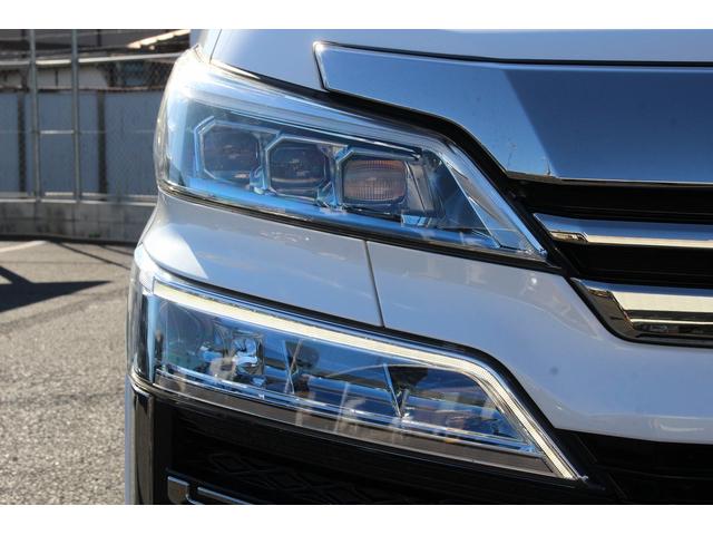 ヴェルファイア ２．５Ｚ　Ｇエディション　後期型　ワンオーナー　禁煙車　純正１０インチナビ　フルセグ　バックカメラ　１３インチフリップダウンモニター　栗革シート　シート＆ステアリングヒーター　シートエアコン　衝突軽減　運転支援　両側電動（12枚目）