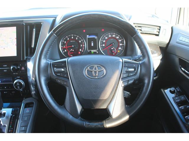 ヴェルファイア ２．５Ｚ　Ｇエディション　後期型　ワンオーナー　禁煙車　純正１０インチナビ　フルセグ　バックカメラ　１３インチフリップダウンモニター　栗革シート　シート＆ステアリングヒーター　シートエアコン　衝突軽減　運転支援　両側電動（19枚目）