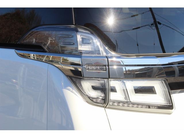 ヴェルファイア ２．５Ｚ　Ｇエディション　後期型　ワンオーナー　禁煙車　純正１０インチナビ　フルセグ　バックカメラ　１３インチフリップダウンモニター　栗革シート　シート＆ステアリングヒーター　シートエアコン　衝突軽減　運転支援　両側電動（29枚目）