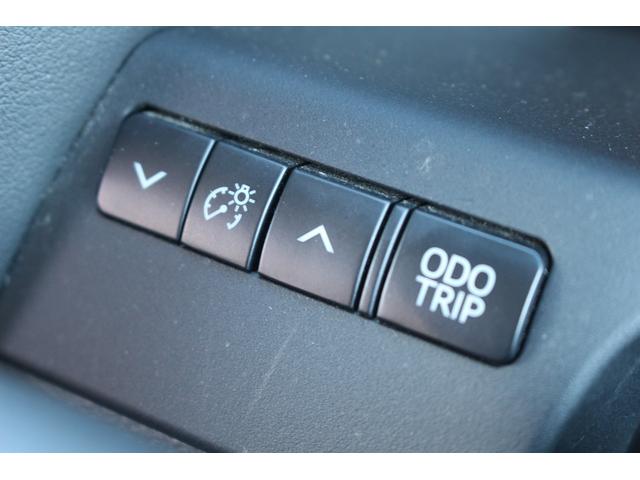 ヴェルファイア ２．５Ｚ　Ｇエディション　後期型　ワンオーナー　禁煙車　純正１０インチナビ　フルセグ　バックカメラ　１３インチフリップダウンモニター　栗革シート　シート＆ステアリングヒーター　シートエアコン　衝突軽減　運転支援　両側電動（65枚目）