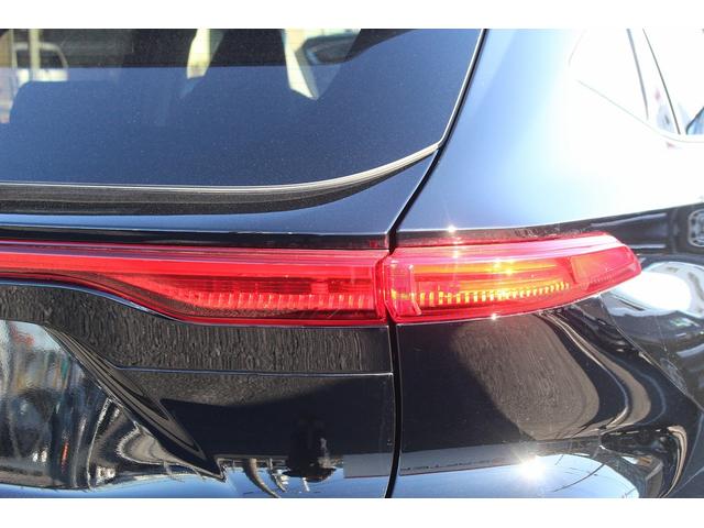 ハリアー Ｓ　ワンオーナー　純正８インチディスプレイオーディオ　セーフティセンス衝突回避支援パッケージ　パーキングサポートブレーキ　フルセグＴＶ　バックカメラ　カープレイ接続　ビルドインＥＴＣ　純正１７インチＡＷ（13枚目）