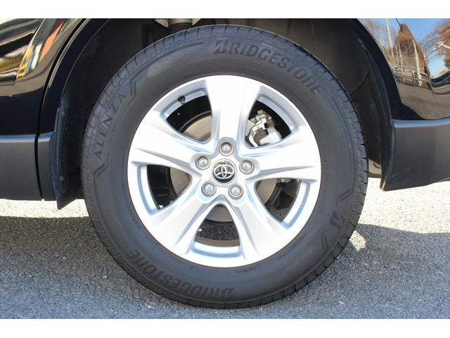 ハリアー Ｓ　ワンオーナー　純正８インチディスプレイオーディオ　セーフティセンス衝突回避支援パッケージ　パーキングサポートブレーキ　フルセグＴＶ　バックカメラ　カープレイ接続　ビルドインＥＴＣ　純正１７インチＡＷ（32枚目）