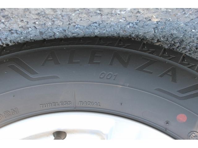 ハリアー Ｓ　ワンオーナー　純正８インチディスプレイオーディオ　セーフティセンス衝突回避支援パッケージ　パーキングサポートブレーキ　フルセグＴＶ　バックカメラ　カープレイ接続　ビルドインＥＴＣ　純正１７インチＡＷ（36枚目）