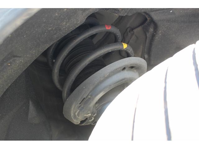 ハリアー Ｓ　ワンオーナー　純正８インチディスプレイオーディオ　セーフティセンス衝突回避支援パッケージ　パーキングサポートブレーキ　フルセグＴＶ　バックカメラ　カープレイ接続　ビルドインＥＴＣ　純正１７インチＡＷ（37枚目）