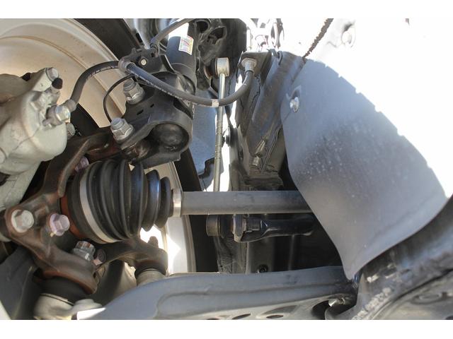 ハリアー Ｓ　ワンオーナー　純正８インチディスプレイオーディオ　セーフティセンス衝突回避支援パッケージ　パーキングサポートブレーキ　フルセグＴＶ　バックカメラ　カープレイ接続　ビルドインＥＴＣ　純正１７インチＡＷ（39枚目）