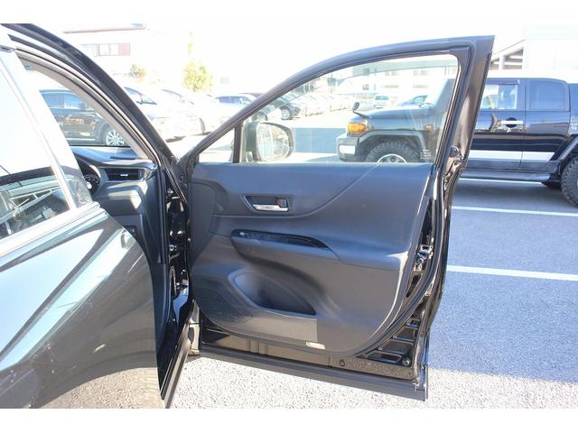 ハリアー Ｓ　ワンオーナー　純正８インチディスプレイオーディオ　セーフティセンス衝突回避支援パッケージ　パーキングサポートブレーキ　フルセグＴＶ　バックカメラ　カープレイ接続　ビルドインＥＴＣ　純正１７インチＡＷ（40枚目）