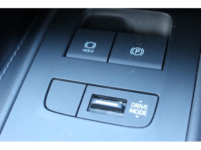 ハリアー Ｓ　ワンオーナー　純正８インチディスプレイオーディオ　セーフティセンス衝突回避支援パッケージ　パーキングサポートブレーキ　フルセグＴＶ　バックカメラ　カープレイ接続　ビルドインＥＴＣ　純正１７インチＡＷ（63枚目）