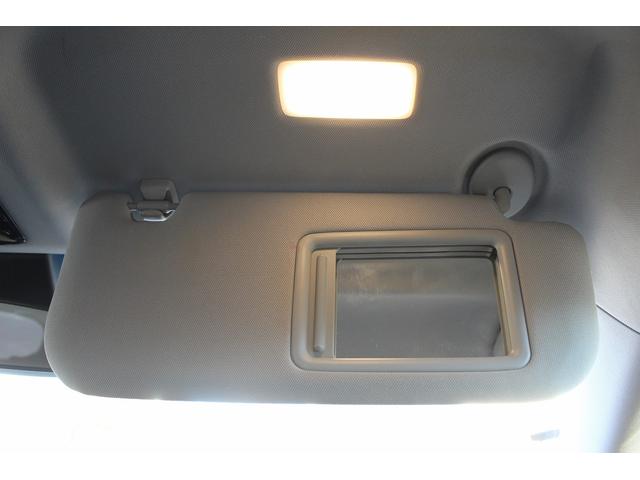 ハリアー Ｓ　ワンオーナー　純正８インチディスプレイオーディオ　セーフティセンス衝突回避支援パッケージ　パーキングサポートブレーキ　フルセグＴＶ　バックカメラ　カープレイ接続　ビルドインＥＴＣ　純正１７インチＡＷ（65枚目）