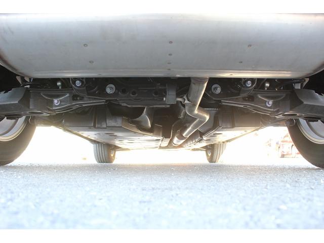 ハリアー Ｓ　ワンオーナー　純正８インチディスプレイオーディオ　セーフティセンス衝突回避支援パッケージ　パーキングサポートブレーキ　フルセグＴＶ　バックカメラ　カープレイ接続　ビルドインＥＴＣ　純正１７インチＡＷ（68枚目）