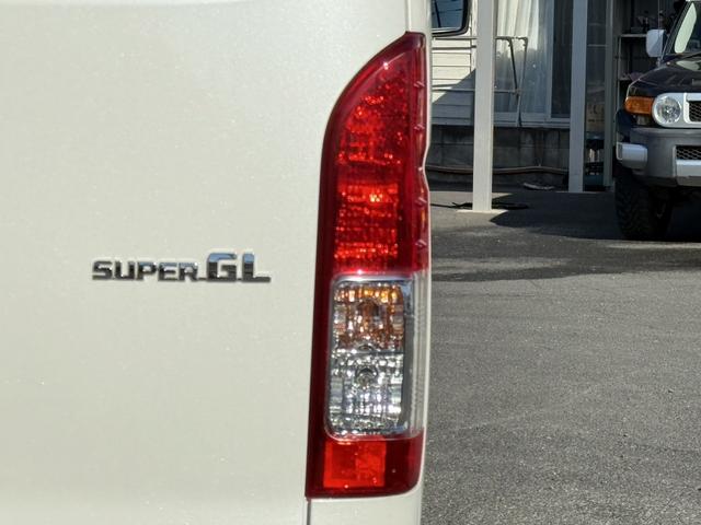 ハイエースバン ロングスーパーＧＬ　禁煙車　ナビ　フルセグ　バックカメラ　衝突軽減ブレーキ　運転支援システム　純正１５インチアルミ　パーキングサポートブレーキ　オートハイビーム　　ＵＳＢ入力端子　ＬＥＤヘッドライト　ビルトインＥＴＣ（13枚目）