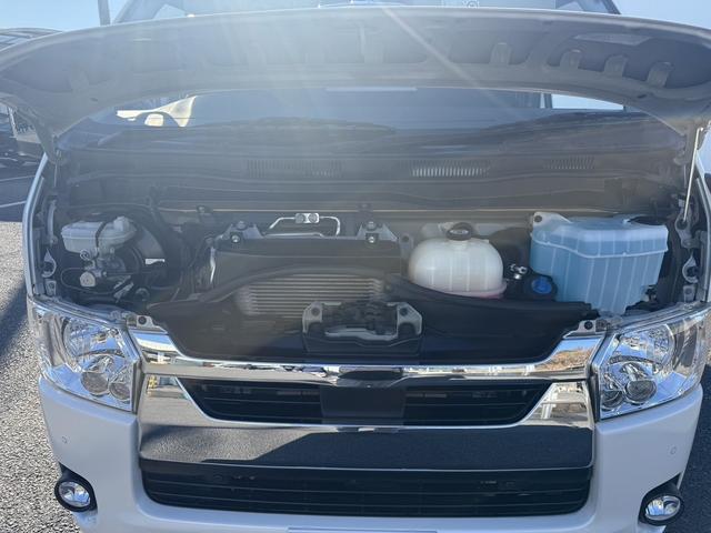 ハイエースバン ロングスーパーＧＬ　禁煙車　ナビ　フルセグ　バックカメラ　衝突軽減ブレーキ　運転支援システム　純正１５インチアルミ　パーキングサポートブレーキ　オートハイビーム　　ＵＳＢ入力端子　ＬＥＤヘッドライト　ビルトインＥＴＣ（19枚目）