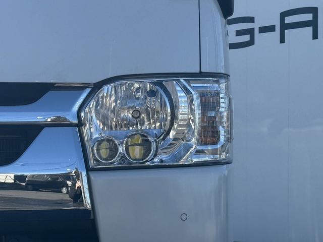 ハイエースバン ロングスーパーＧＬ　禁煙車　ナビ　フルセグ　バックカメラ　衝突軽減ブレーキ　運転支援システム　純正１５インチアルミ　パーキングサポートブレーキ　オートハイビーム　　ＵＳＢ入力端子　ＬＥＤヘッドライト　ビルトインＥＴＣ（25枚目）