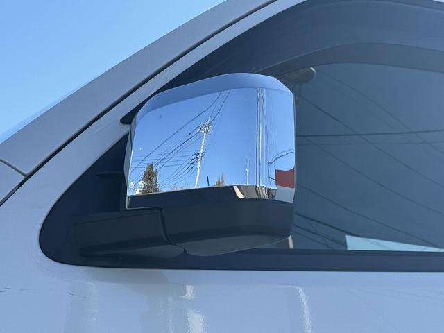 ハイエースバン ロングスーパーＧＬ　禁煙車　ナビ　フルセグ　バックカメラ　衝突軽減ブレーキ　運転支援システム　純正１５インチアルミ　パーキングサポートブレーキ　オートハイビーム　　ＵＳＢ入力端子　ＬＥＤヘッドライト　ビルトインＥＴＣ（34枚目）