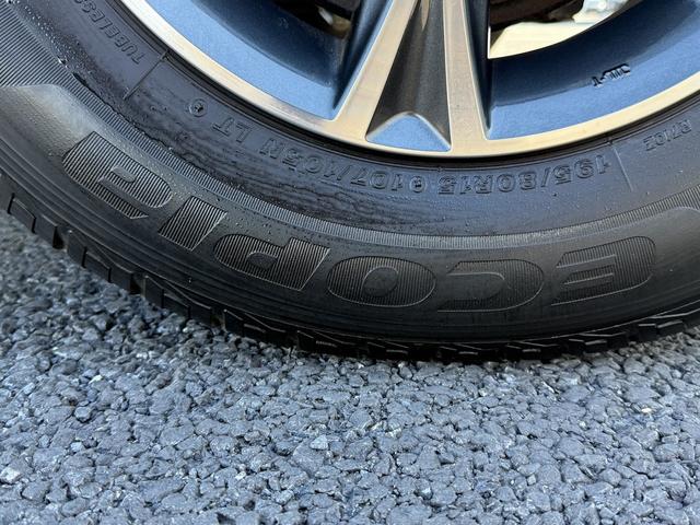 ハイエースバン ロングスーパーＧＬ　禁煙車　ナビ　フルセグ　バックカメラ　衝突軽減ブレーキ　運転支援システム　純正１５インチアルミ　パーキングサポートブレーキ　オートハイビーム　　ＵＳＢ入力端子　ＬＥＤヘッドライト　ビルトインＥＴＣ（41枚目）