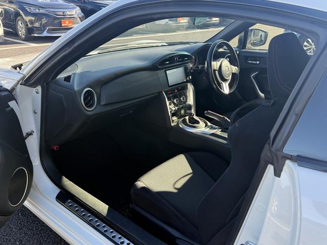 同業者様への販売はお断りさせていただきます。　車検無し車両の場合は、車検を取得したお支払い総額で表示しております。