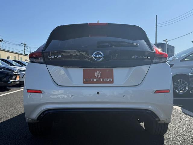 リーフ ｅ＋　Ｇ　純正９インチナビ　フルセグ　アラウンドビューモニター　シートヒーター　ステアリングヒーター　衝突軽減ブレーキ　運転支援システム　レーダークルーズ　ＢＯＳＥサウンドシステム（10枚目）