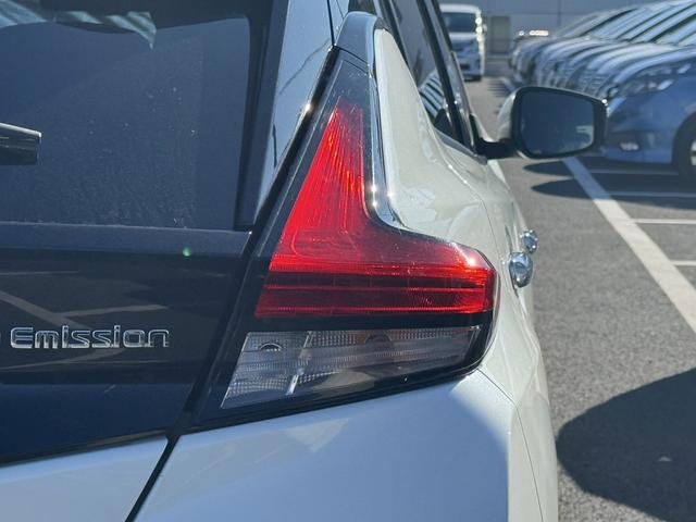 リーフ ｅ＋　Ｇ　純正９インチナビ　フルセグ　アラウンドビューモニター　シートヒーター　ステアリングヒーター　衝突軽減ブレーキ　運転支援システム　レーダークルーズ　ＢＯＳＥサウンドシステム（13枚目）