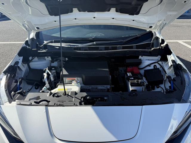 リーフ ｅ＋　Ｇ　純正９インチナビ　フルセグ　アラウンドビューモニター　シートヒーター　ステアリングヒーター　衝突軽減ブレーキ　運転支援システム　レーダークルーズ　ＢＯＳＥサウンドシステム（20枚目）