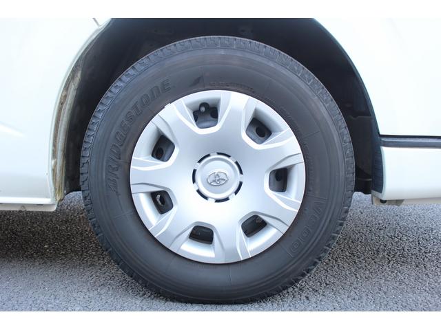 ハイエースバン ロングスーパーＧＬ　純正ナビ　フルセグ　バックカメラ　１００Ｖ電源　両側スライドドア　ＥＴＣ　フォグライト　キーレスエントリー　ステアリングリモコン　電動格納ミラー　オートエアコン　リアエアコン（24枚目）