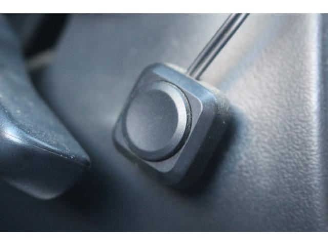 ハイエースバン ロングスーパーＧＬ　純正ナビ　フルセグ　バックカメラ　１００Ｖ電源　両側スライドドア　ＥＴＣ　フォグライト　キーレスエントリー　ステアリングリモコン　電動格納ミラー　オートエアコン　リアエアコン（57枚目）