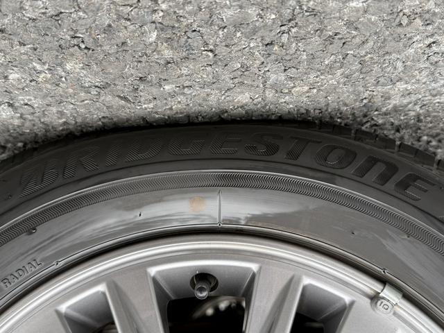 エスクァイア Ｇｉ　禁煙車　純正ナビ　両側電動スライドドア　衝突軽減ブレーキ　フルセグ　バックカメラ　黒革シート　クルーズコントロール　レーンキープ　アイドリングストップ　ビルドインＥＴＣ　ＬＥＤヘッドライト（35枚目）