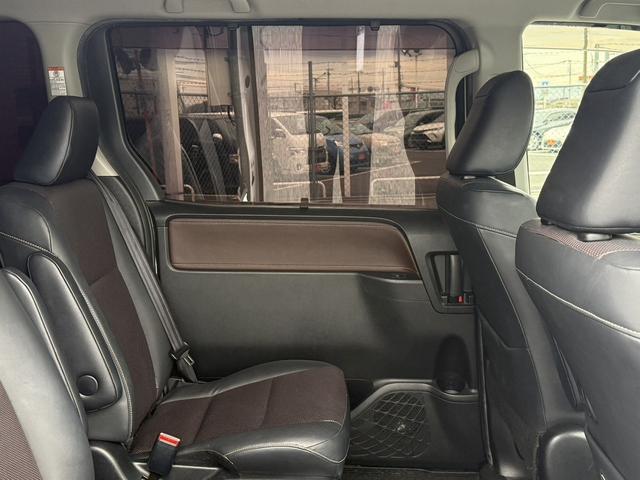 エスクァイア Ｇｉ　禁煙車　純正ナビ　両側電動スライドドア　衝突軽減ブレーキ　フルセグ　バックカメラ　黒革シート　クルーズコントロール　レーンキープ　アイドリングストップ　ビルドインＥＴＣ　ＬＥＤヘッドライト（39枚目）