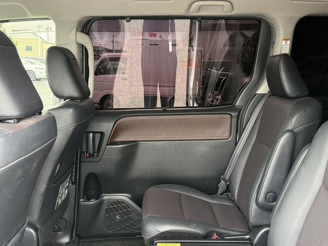 エスクァイア Ｇｉ　禁煙車　純正ナビ　両側電動スライドドア　衝突軽減ブレーキ　フルセグ　バックカメラ　黒革シート　クルーズコントロール　レーンキープ　アイドリングストップ　ビルドインＥＴＣ　ＬＥＤヘッドライト（44枚目）