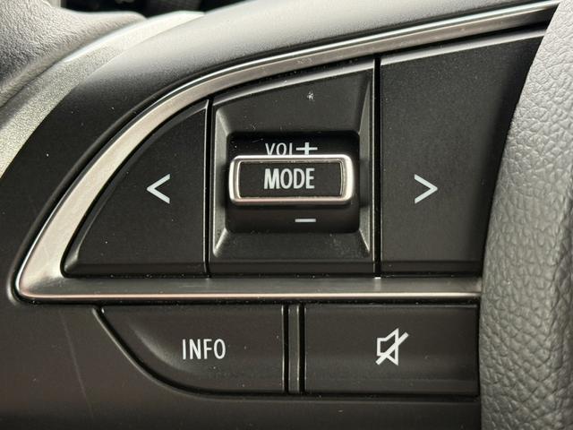 スイフト ＲＳ　５ＭＴ　セーフティーパッケージ　純正８インチナビ　フルセグ　衝突軽減ブレーキ　アダプティブクルーズコントロール　シートヒーター　純正１６インチアルミホイール　レーンアシスト　スマートキー　オートライト（6枚目）