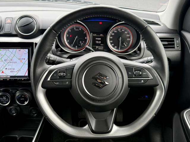 スイフト ＲＳ　５ＭＴ　セーフティーパッケージ　純正８インチナビ　フルセグ　衝突軽減ブレーキ　アダプティブクルーズコントロール　シートヒーター　純正１６インチアルミホイール　レーンアシスト　スマートキー　オートライト（18枚目）