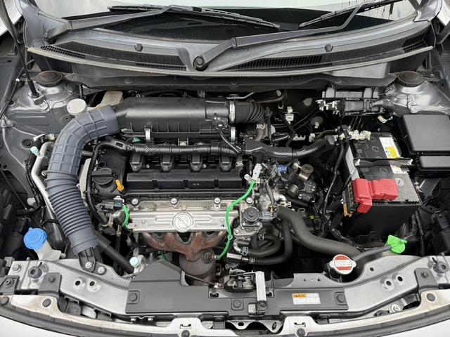 スイフト ＲＳ　５ＭＴ　セーフティーパッケージ　純正８インチナビ　フルセグ　衝突軽減ブレーキ　アダプティブクルーズコントロール　シートヒーター　純正１６インチアルミホイール　レーンアシスト　スマートキー　オートライト（20枚目）