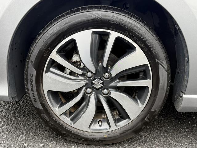 スイフト ＲＳ　５ＭＴ　セーフティーパッケージ　純正８インチナビ　フルセグ　衝突軽減ブレーキ　アダプティブクルーズコントロール　シートヒーター　純正１６インチアルミホイール　レーンアシスト　スマートキー　オートライト（33枚目）