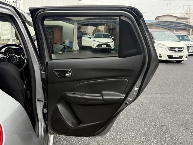 スイフト ＲＳ　５ＭＴ　セーフティーパッケージ　純正８インチナビ　フルセグ　衝突軽減ブレーキ　アダプティブクルーズコントロール　シートヒーター　純正１６インチアルミホイール　レーンアシスト　スマートキー　オートライト（38枚目）