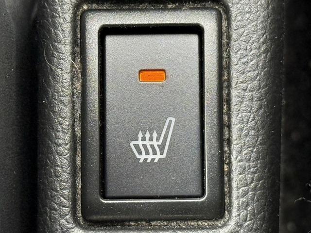 スイフト ＲＳ　５ＭＴ　セーフティーパッケージ　純正８インチナビ　フルセグ　衝突軽減ブレーキ　アダプティブクルーズコントロール　シートヒーター　純正１６インチアルミホイール　レーンアシスト　スマートキー　オートライト（60枚目）