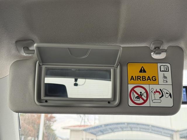 スイフト ＲＳ　５ＭＴ　セーフティーパッケージ　純正８インチナビ　フルセグ　衝突軽減ブレーキ　アダプティブクルーズコントロール　シートヒーター　純正１６インチアルミホイール　レーンアシスト　スマートキー　オートライト（69枚目）