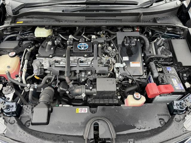 カローラスポーツ ハイブリッドＧ　Ｚ　純正９インチナビ　フルセグ　バックカメラ　アダプティブクルーズコントロール　シートヒーター　ハーフレザー　衝突軽減ブレーキ　ビルドインＥＴＣ　レーンアシスト　ＤＶＤプレイヤー　横滑り防止装置（20枚目）