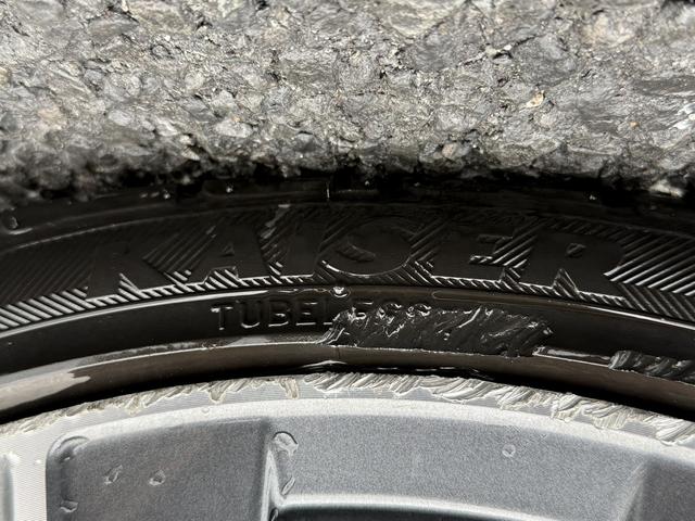 カローラスポーツ ハイブリッドＧ　Ｚ　純正９インチナビ　フルセグ　バックカメラ　アダプティブクルーズコントロール　シートヒーター　ハーフレザー　衝突軽減ブレーキ　ビルドインＥＴＣ　レーンアシスト　ＤＶＤプレイヤー　横滑り防止装置（36枚目）