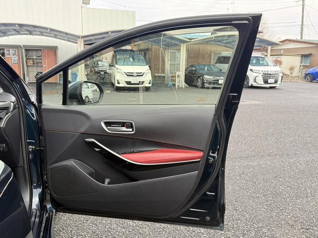 カローラスポーツ ハイブリッドＧ　Ｚ　純正９インチナビ　フルセグ　バックカメラ　アダプティブクルーズコントロール　シートヒーター　ハーフレザー　衝突軽減ブレーキ　ビルドインＥＴＣ　レーンアシスト　ＤＶＤプレイヤー　横滑り防止装置（37枚目）