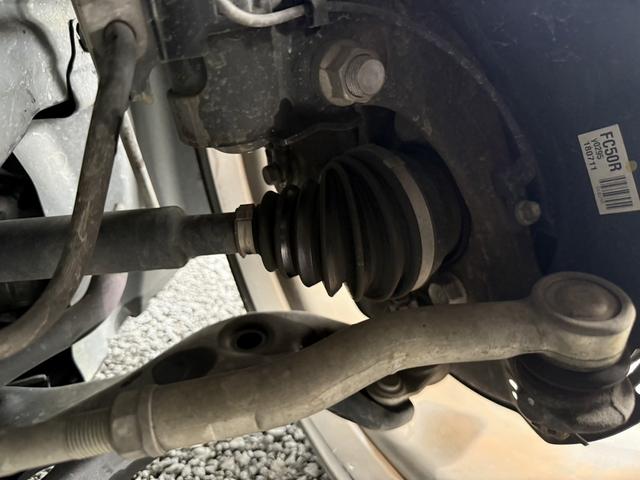 カローラスポーツ ハイブリッドＧ　Ｚ　純正９インチナビ　フルセグ　バックカメラ　アダプティブクルーズコントロール　シートヒーター　ハーフレザー　衝突軽減ブレーキ　ビルドインＥＴＣ　レーンアシスト　ＤＶＤプレイヤー　横滑り防止装置（69枚目）