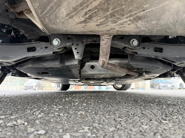 カローラスポーツ ハイブリッドＧ　Ｚ　純正９インチナビ　フルセグ　バックカメラ　アダプティブクルーズコントロール　シートヒーター　ハーフレザー　衝突軽減ブレーキ　ビルドインＥＴＣ　レーンアシスト　ＤＶＤプレイヤー　横滑り防止装置（72枚目）