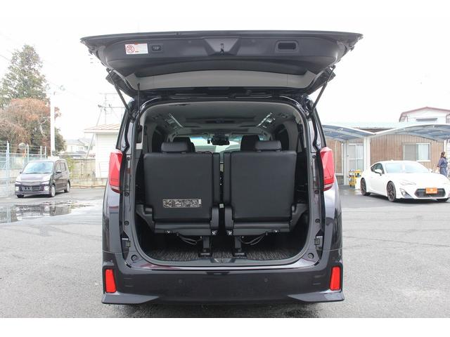 アルファードハイブリッド ＳＲ　禁煙車　ツインサンルーフ　純正１０インチナビ　ユニバーサルステップ　フルセグ　バックカメラ　電動リアゲート　両側電動スライドドア　黒革シート　シートエアコン・ヒーター　アダプティブクルーズコントロール（41枚目）