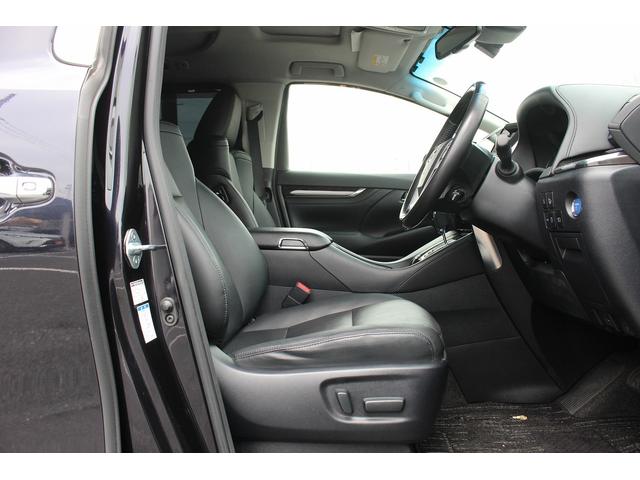 アルファードハイブリッド ＳＲ　禁煙車　ツインサンルーフ　純正１０インチナビ　ユニバーサルステップ　フルセグ　バックカメラ　電動リアゲート　両側電動スライドドア　黒革シート　シートエアコン・ヒーター　アダプティブクルーズコントロール（44枚目）