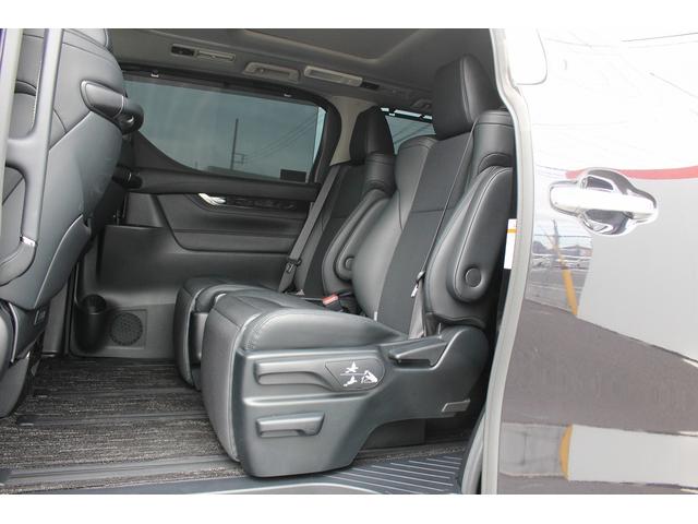 アルファードハイブリッド ＳＲ　禁煙車　ツインサンルーフ　純正１０インチナビ　ユニバーサルステップ　フルセグ　バックカメラ　電動リアゲート　両側電動スライドドア　黒革シート　シートエアコン・ヒーター　アダプティブクルーズコントロール（47枚目）