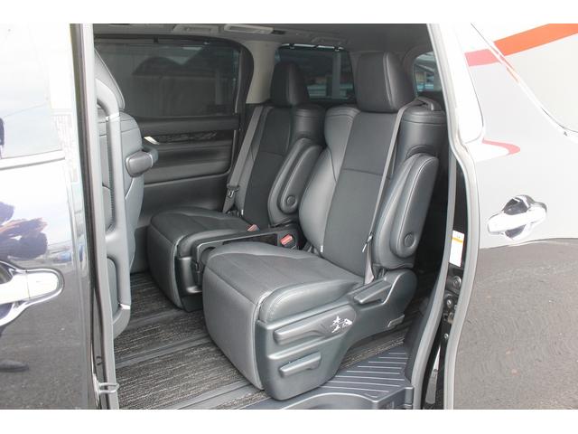 アルファードハイブリッド ＳＲ　禁煙車　ツインサンルーフ　純正１０インチナビ　ユニバーサルステップ　フルセグ　バックカメラ　電動リアゲート　両側電動スライドドア　黒革シート　シートエアコン・ヒーター　アダプティブクルーズコントロール（48枚目）