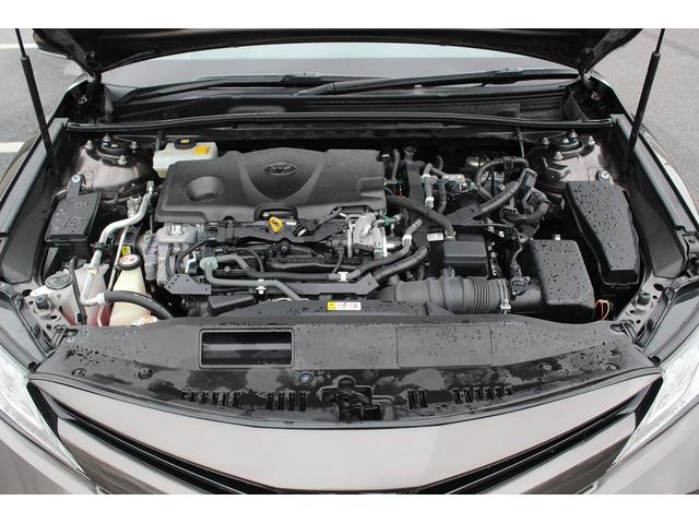 カムリ Ｇレザーパッケージ　１０インチディスプレイ　ＯＰベージュ革＆ブラウン内装　衝突軽減　運転支援システム　ブラインドスポット　レーダークルーズ　コーナーセンサー　ヒータ付きパワーシート　バックカメラ　オートマチックハイビーム（20枚目）